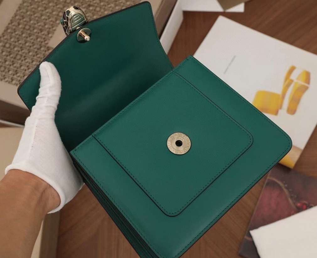 Fake Bv1g*ai Serpenti Forever Small Bag Green Calfskin