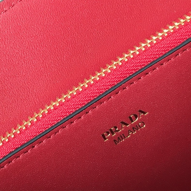 Pra*a Monochrome Small Bag Knockoff in Red