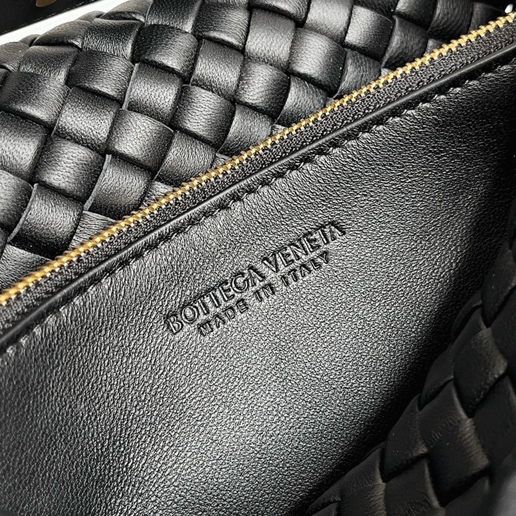 Replica B0tt*ga Ven*ta Cobble Small Bag Black