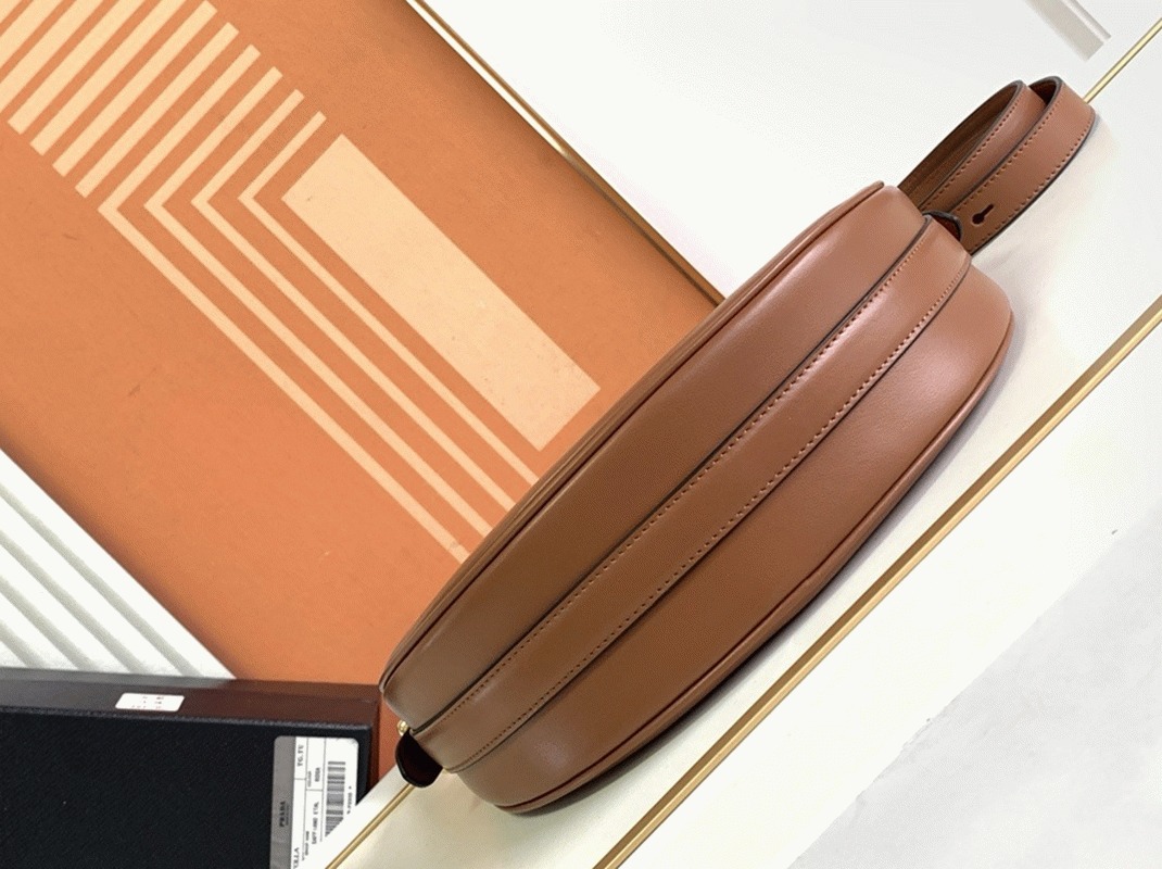 Brown Pra*a Arque Shoulder Bag Replica