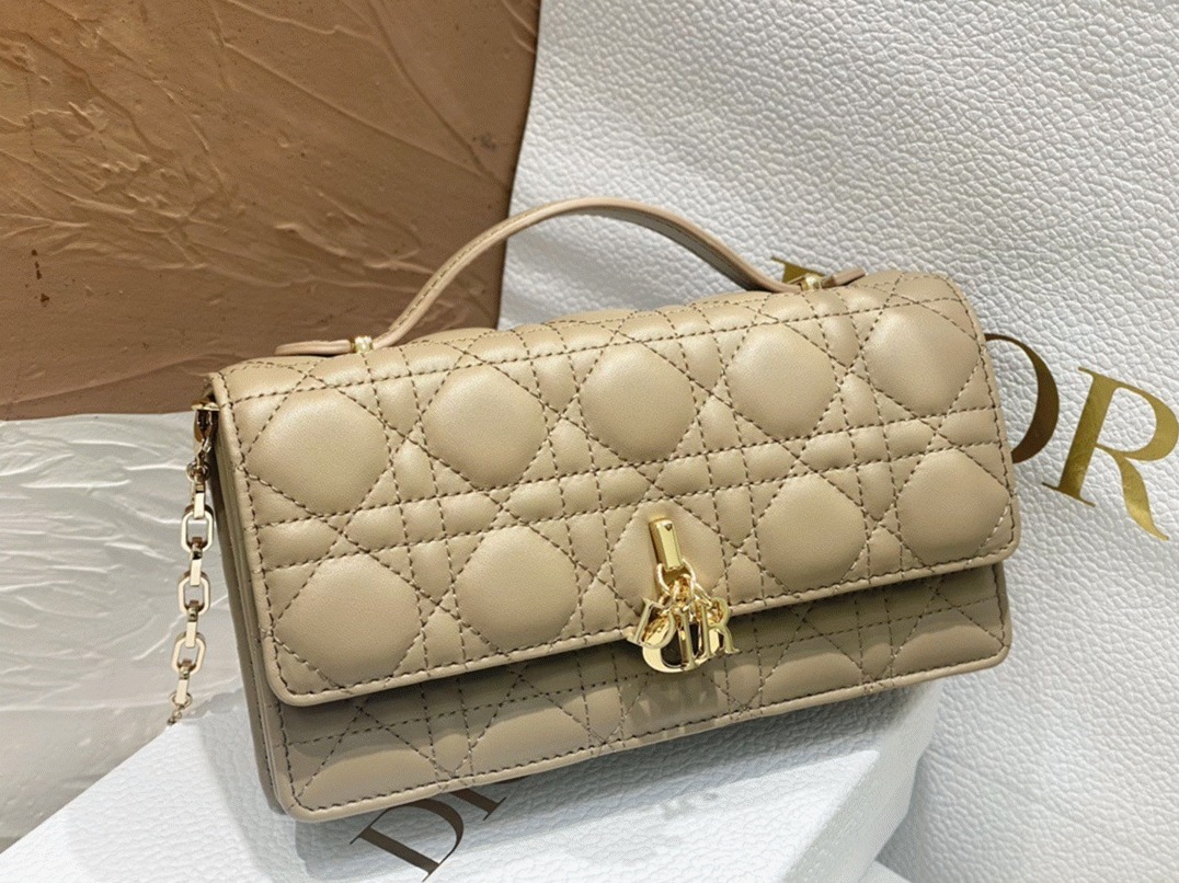 D10r Miss D10r Mini Bag Replica in Beige Cannage Lambskin