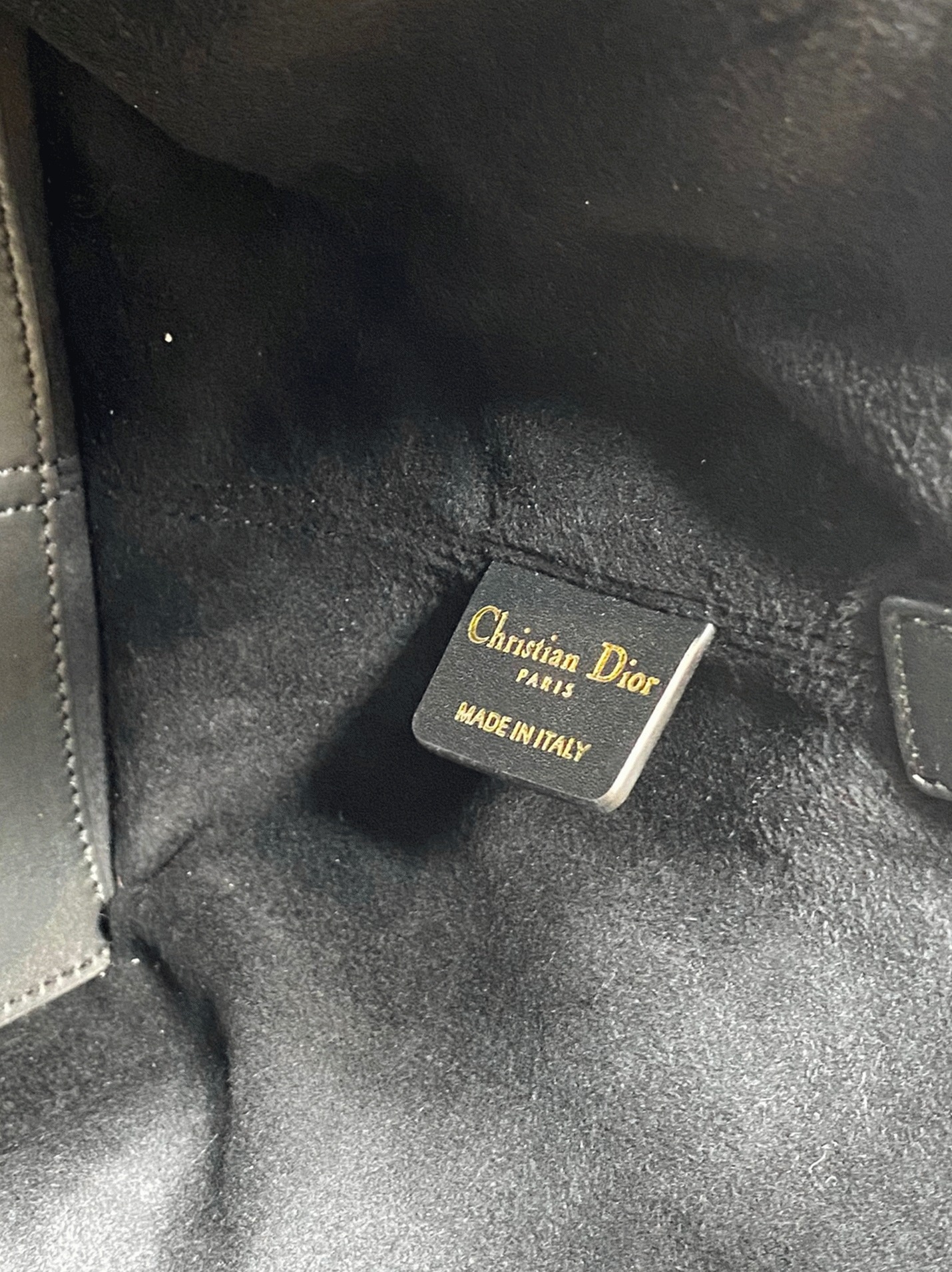 D10r Toujours Medium Bag Replica in Black Macrocannage Calfskin