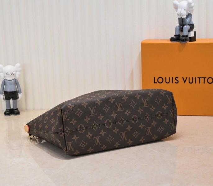 L0vis Vvtt0n Monogram Canvas Boetie MM Tote