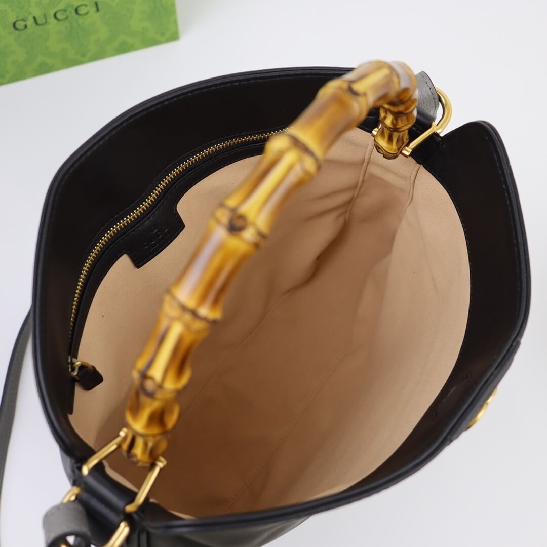 Gvc*1 Diana Medium Shoulder Bag