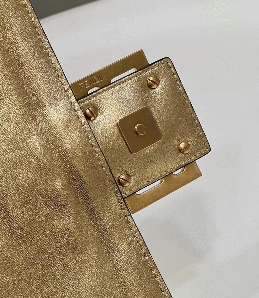 Top Quality Replica F**di Large Baguette Bag In Gold FF