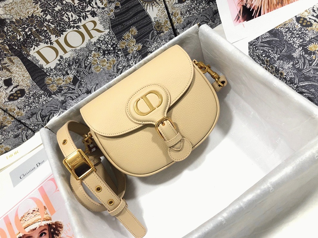 D10r Bobby Medium Bag Fake in Beige