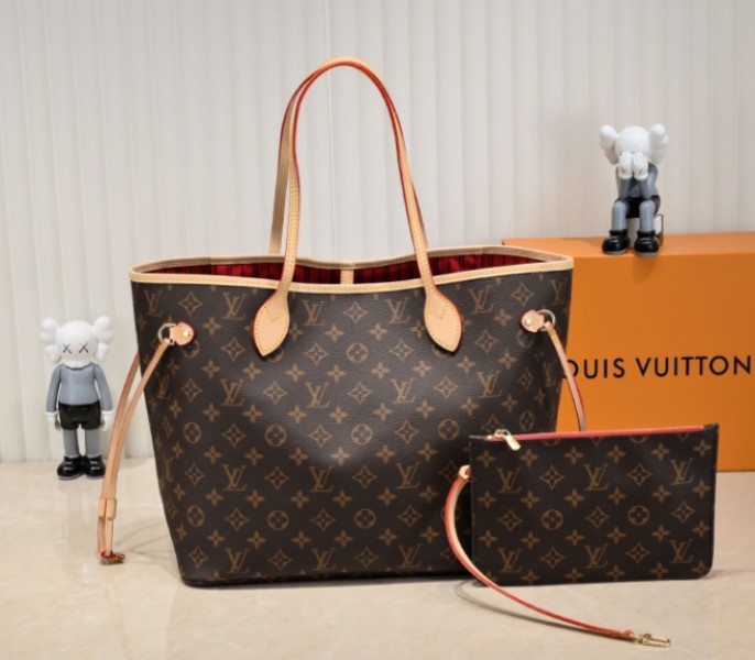 L0vis Vvtt0n Monogram Canvas Neverfull MM Tote In Red