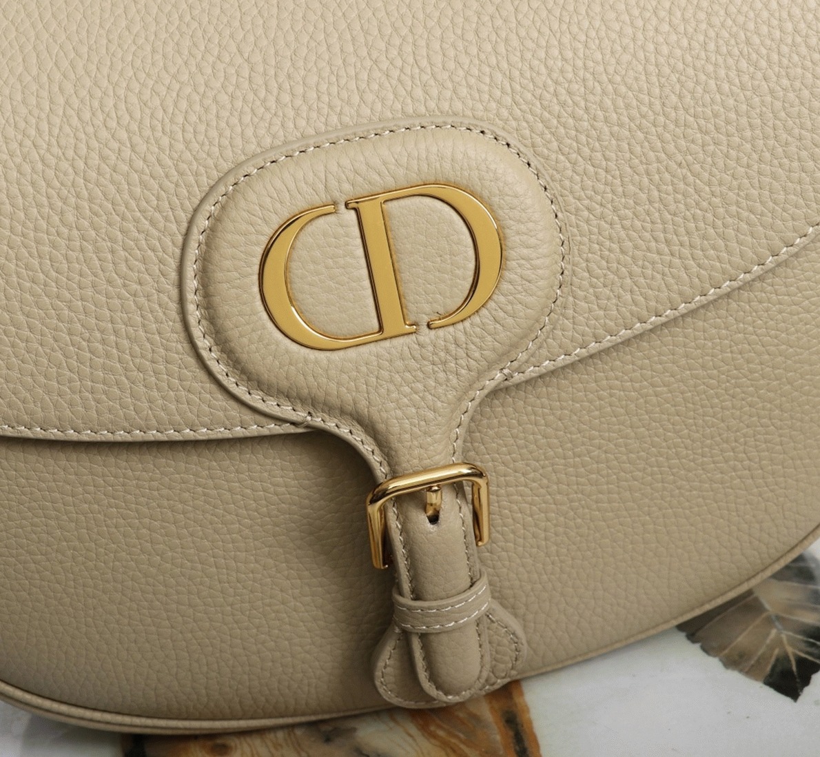 D10r Bobby Large Bag Knockoff in Beige