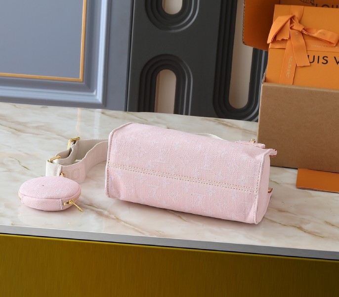 monogram De*1m onthego pm in washed pink
