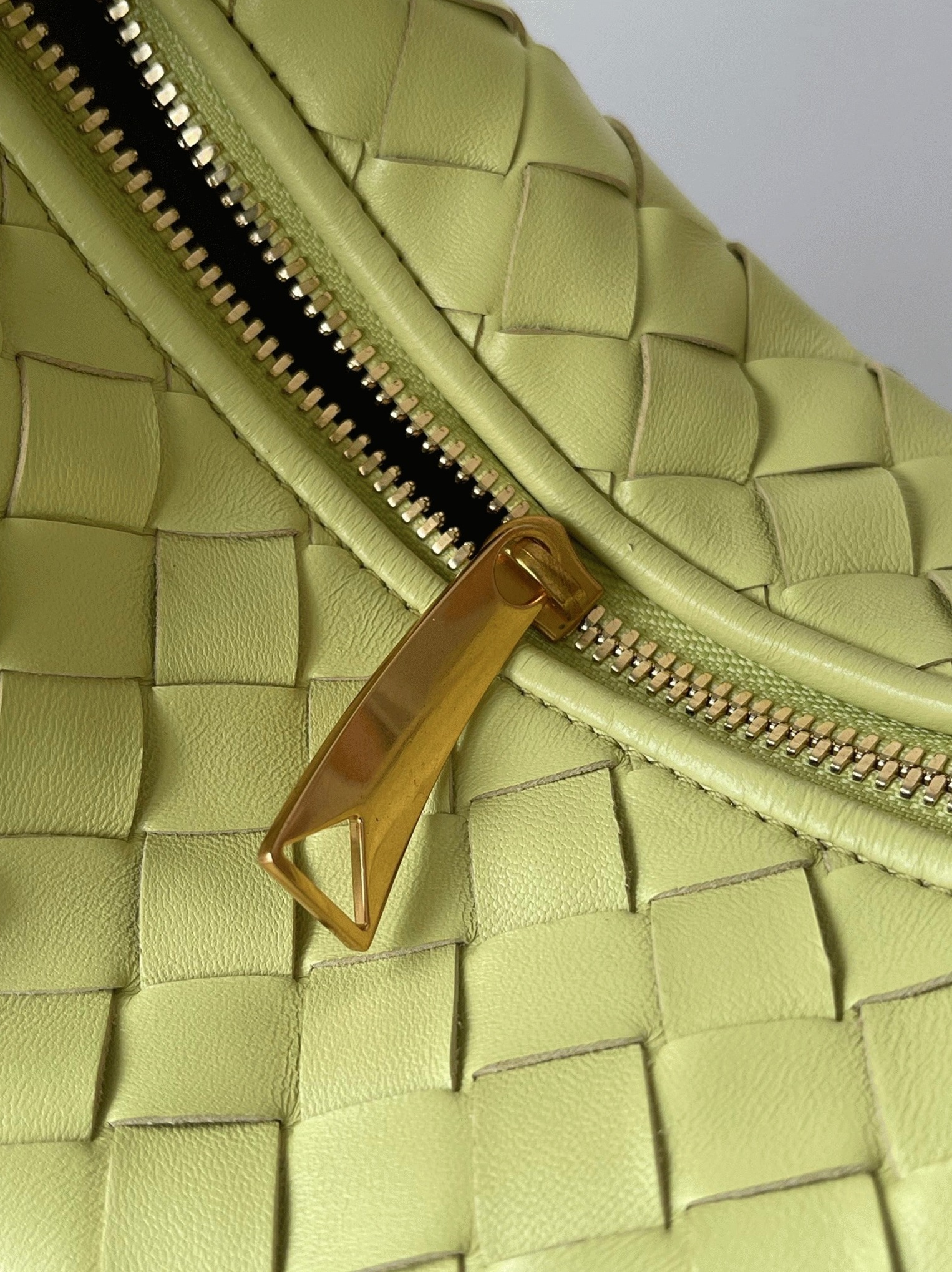 Fake B0tt*ga Ven*ta BV Jodie Mini Bag Kiwi