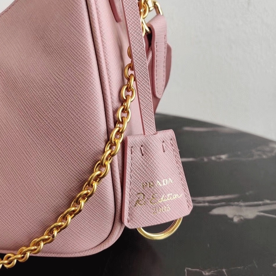 Pra*a Re-Edition 2005 Shoulder Bag Replica in Pink