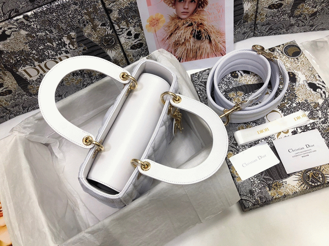 D10r Lady D-Lite Medium Bag Replica in White Macrocannage Technical Fabric