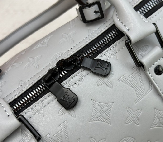 L0vis Vvtt0n Monogram Shadow Leather Keepall Bandouliere 50 In Anthracite Gray