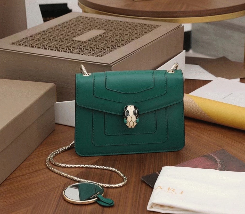 Fake Bv1g*ai Serpenti Forever Small Crossbody Bag Green Leather