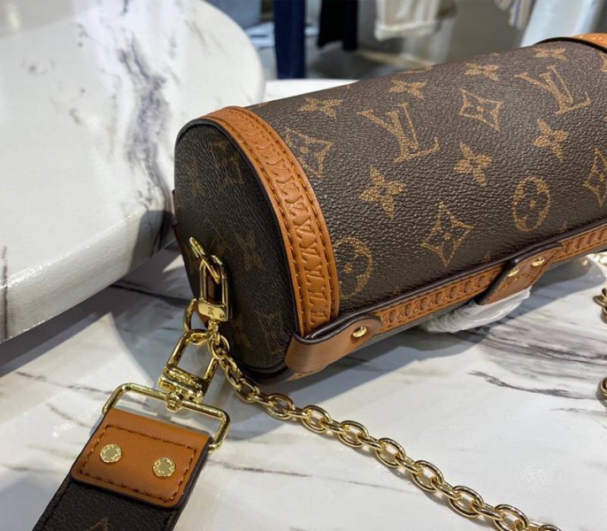 L0vis Vvtt0n Monogram Canvas Papillon Trunk Bag