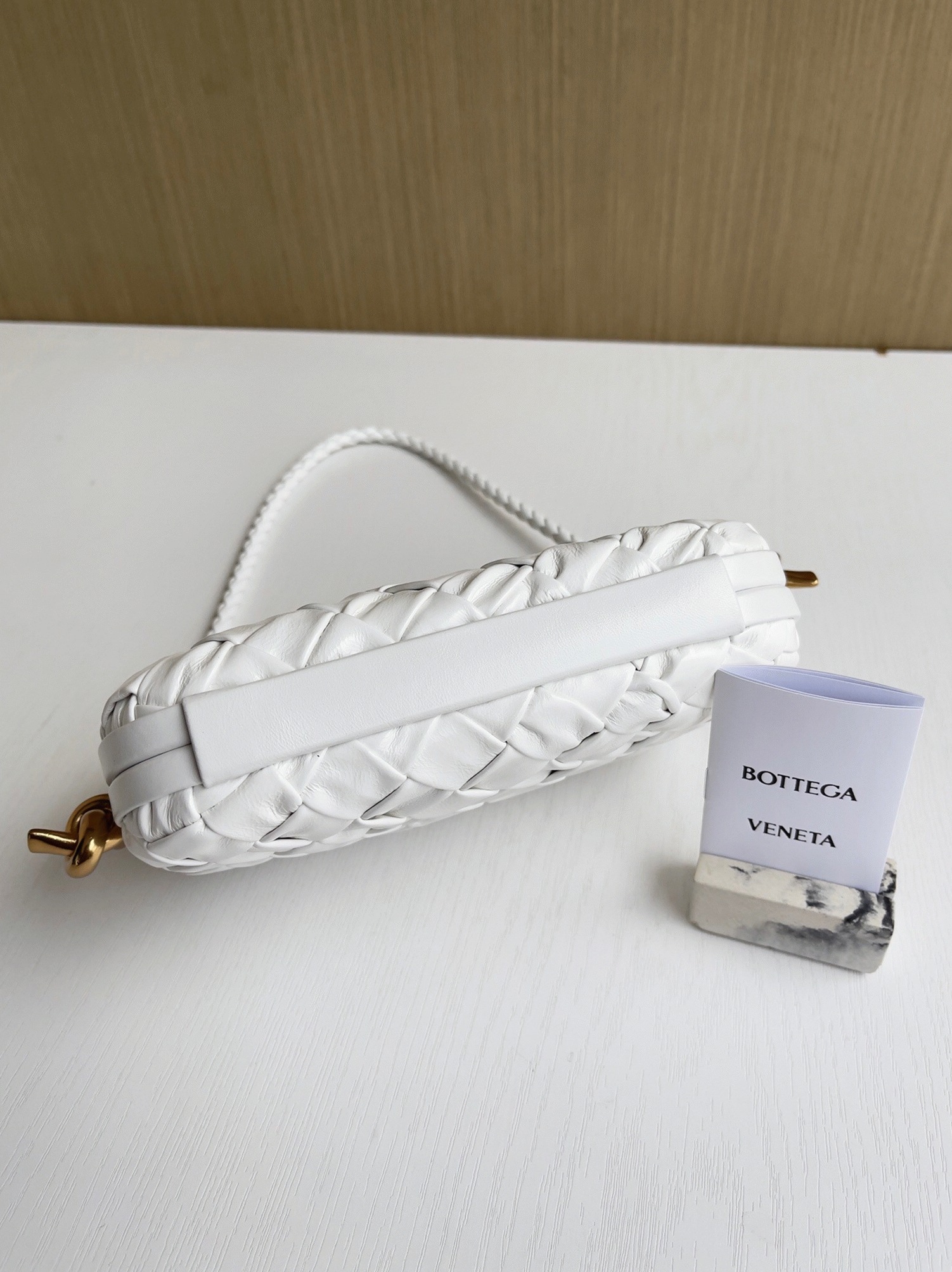 Replica B0tt*ga Ven*ta Knot Minaudiere On Strap White Foulard Intreccio Leather