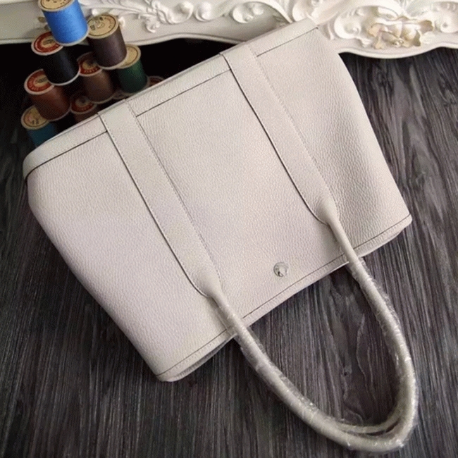 White Top Replica H**me5 Garden Party 36cm Clean Tote Design