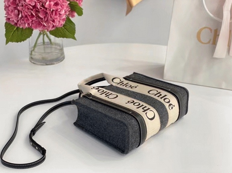 top quality knockoff previous previous Ch10e small woody tote bag in grey felt