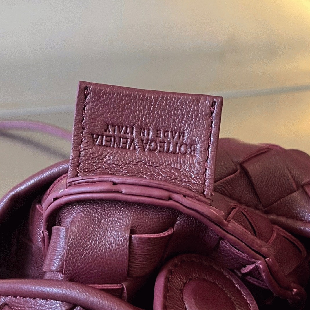 Fake B0tt*ga Ven*ta Sardine Mini Bag Barolo