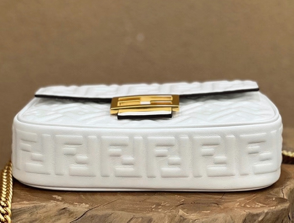Top Quality Replica F**di Baguette Chain Midi Bag In White