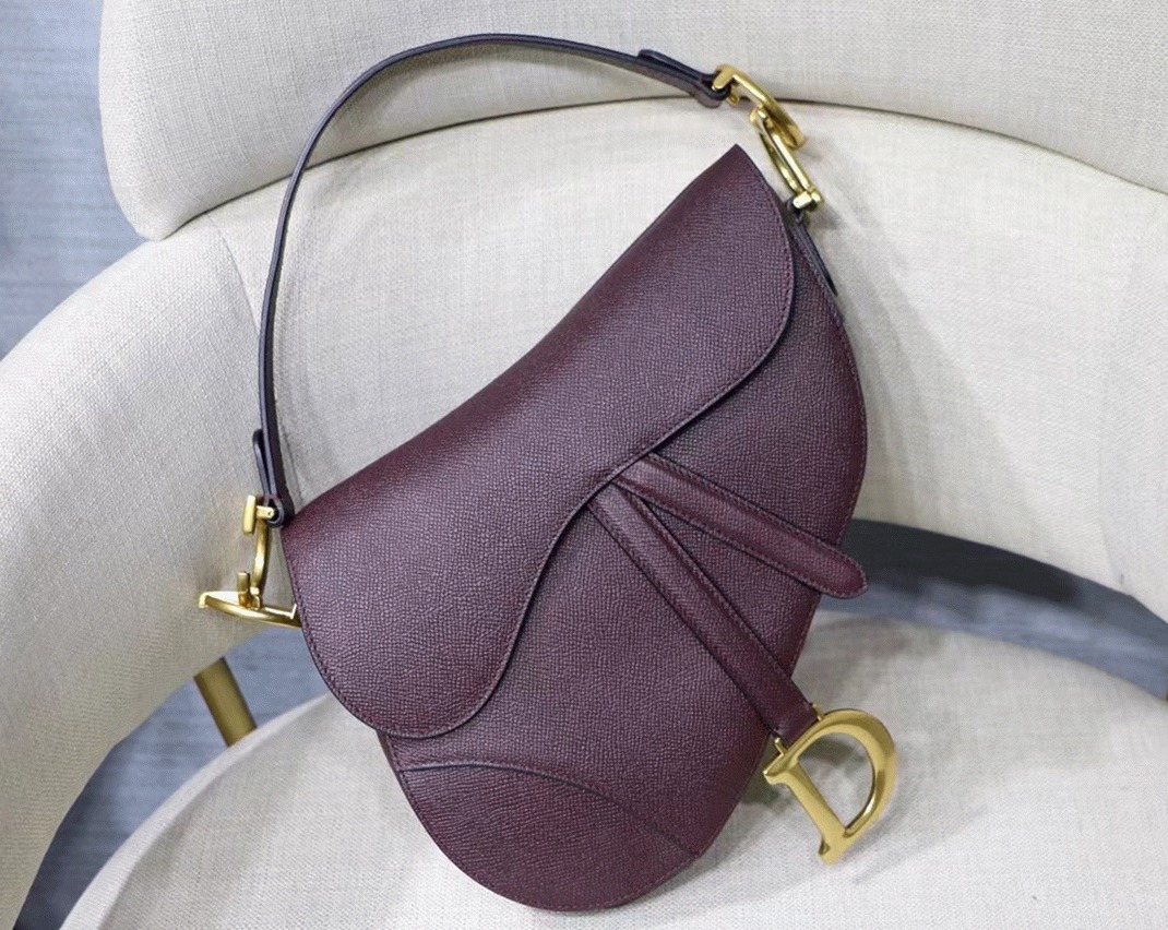 d10r saddle bag knockoff in aM*ranth grained calfskin