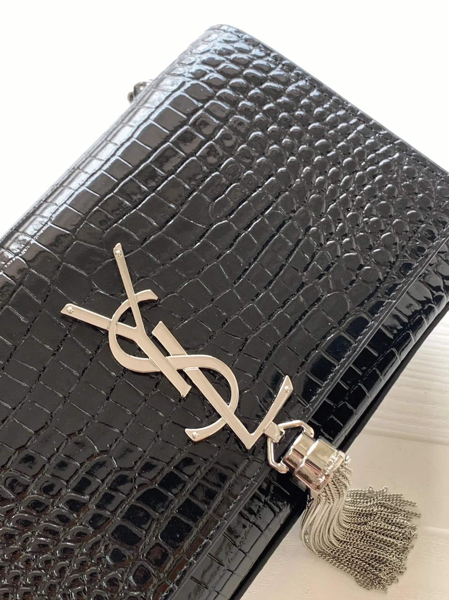 Fake Sa1nt Lau*nt Kate Small Tassel Bag Noir Crocodile-embossed Leather