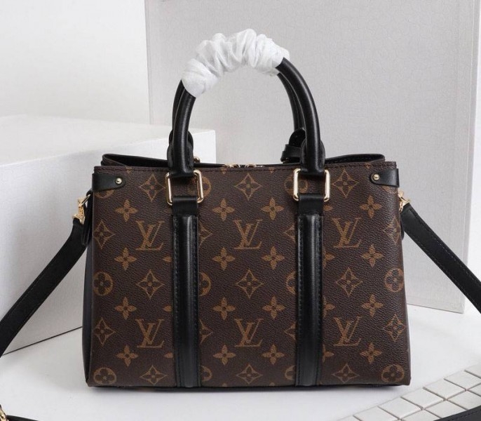 L0vis Vvtt0n Monogram Canvas Soufflot BB Bag In Black