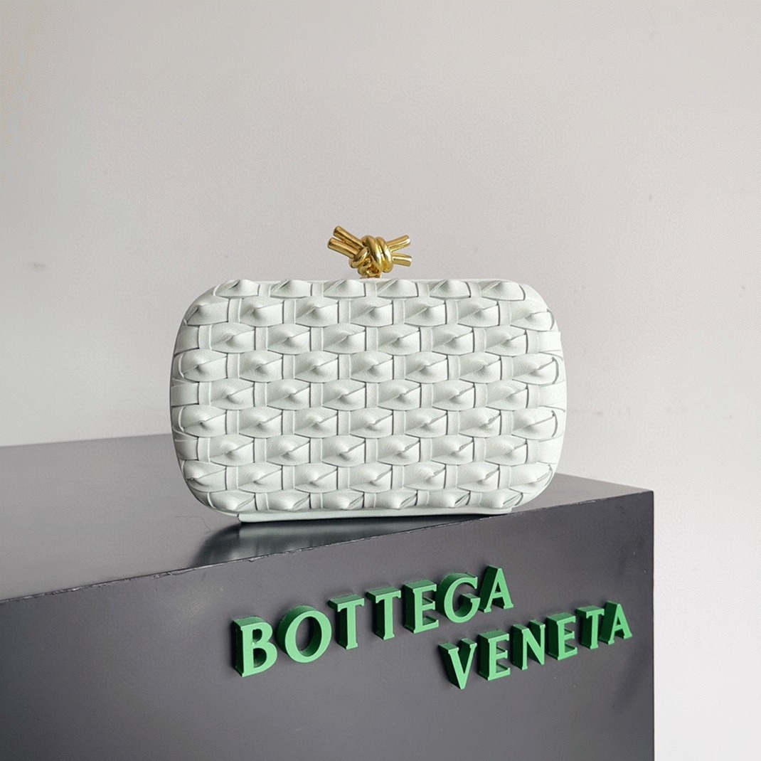 Replica B0tt*ga Ven*ta Knot Minaudiere Clutch Glacier