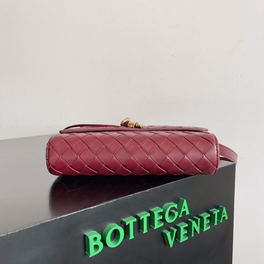Replica B0tt*ga Ven*ta Mini Andiamo Cross-Body Bag Barolo