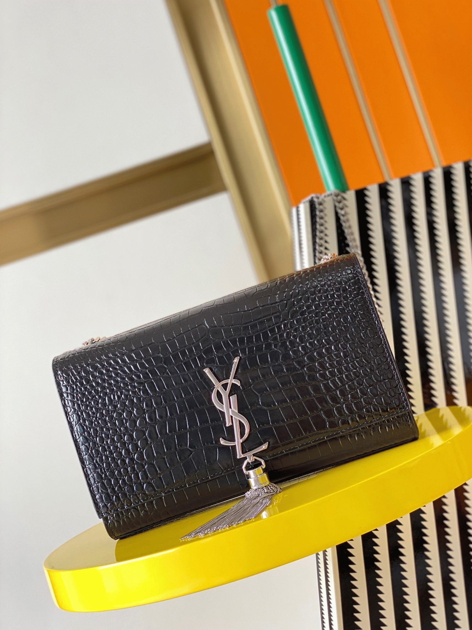 Replica Sa1nt Lau*nt Kate Medium Tassel Bag Noir Crocodile-embossed Leather