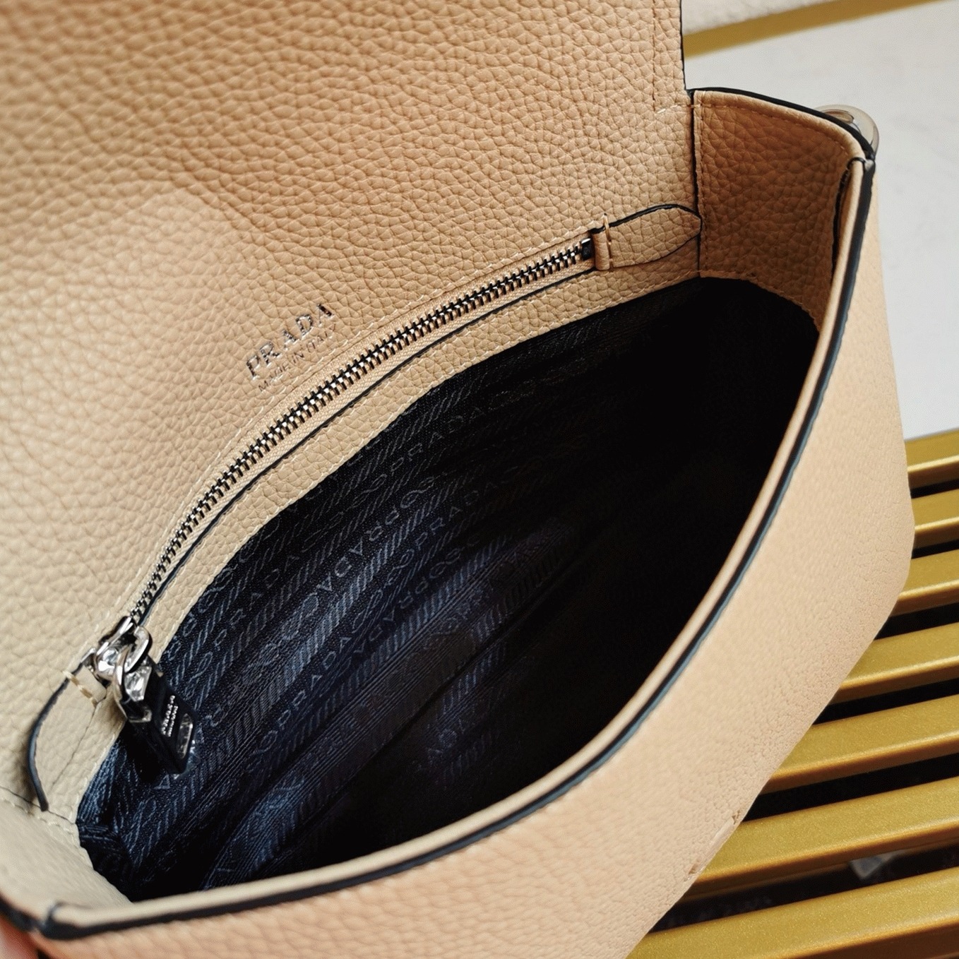 Pra*a Flap Shoulder Bag Fake in Sand