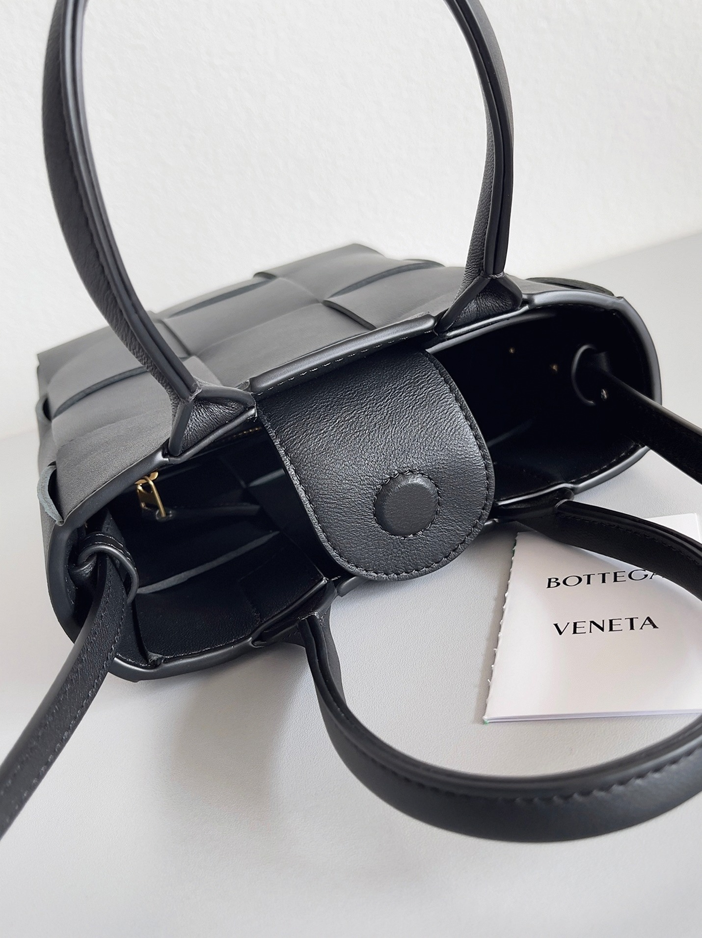 Fake B0tt*ga Ven*ta Cassette Mini Tote Bag Black