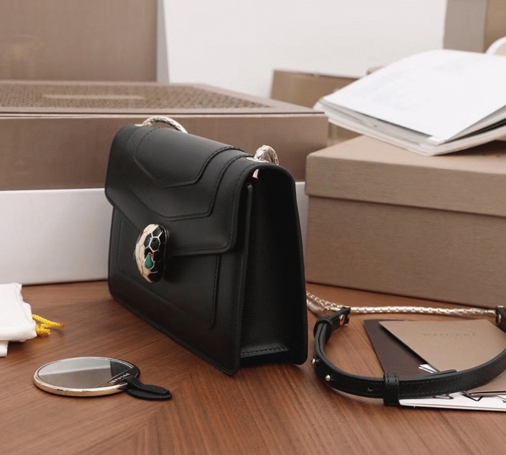 Replica Bv1g*ai Serpenti Forever Small Cross-body Bag Black Calfskin