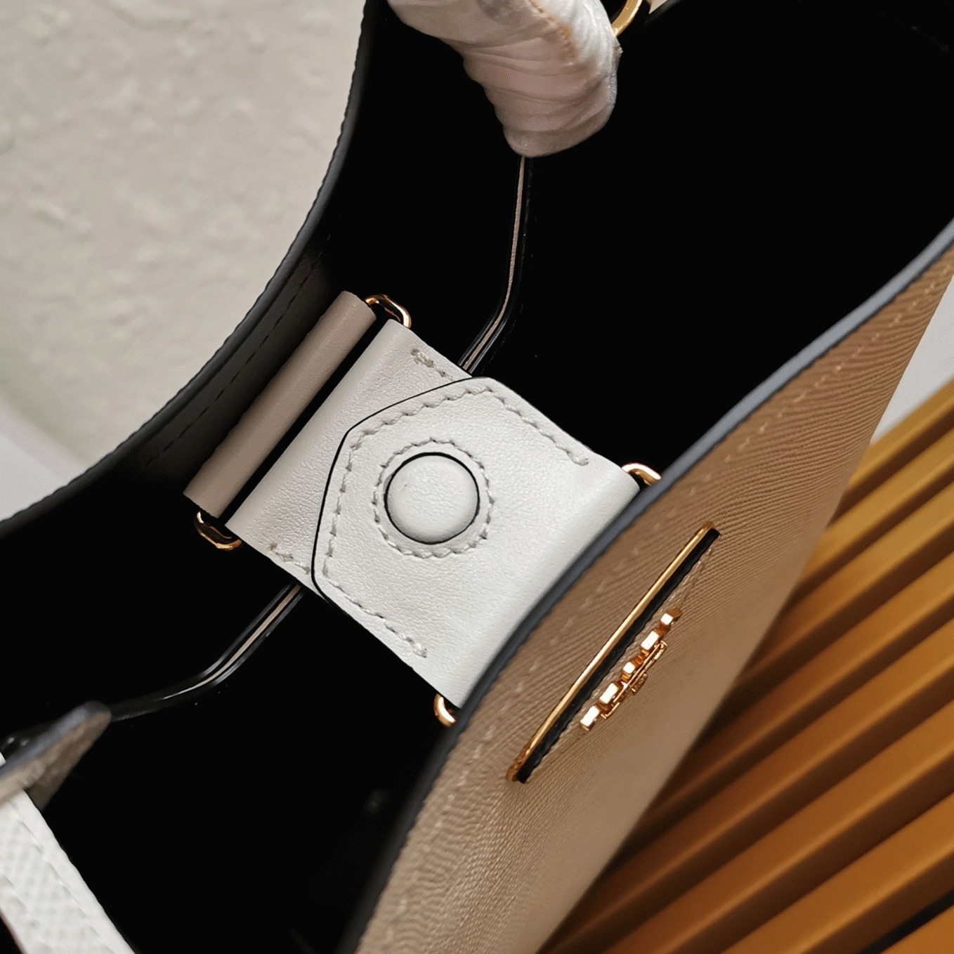 White Pra*a Medium Panier Bag Replica
