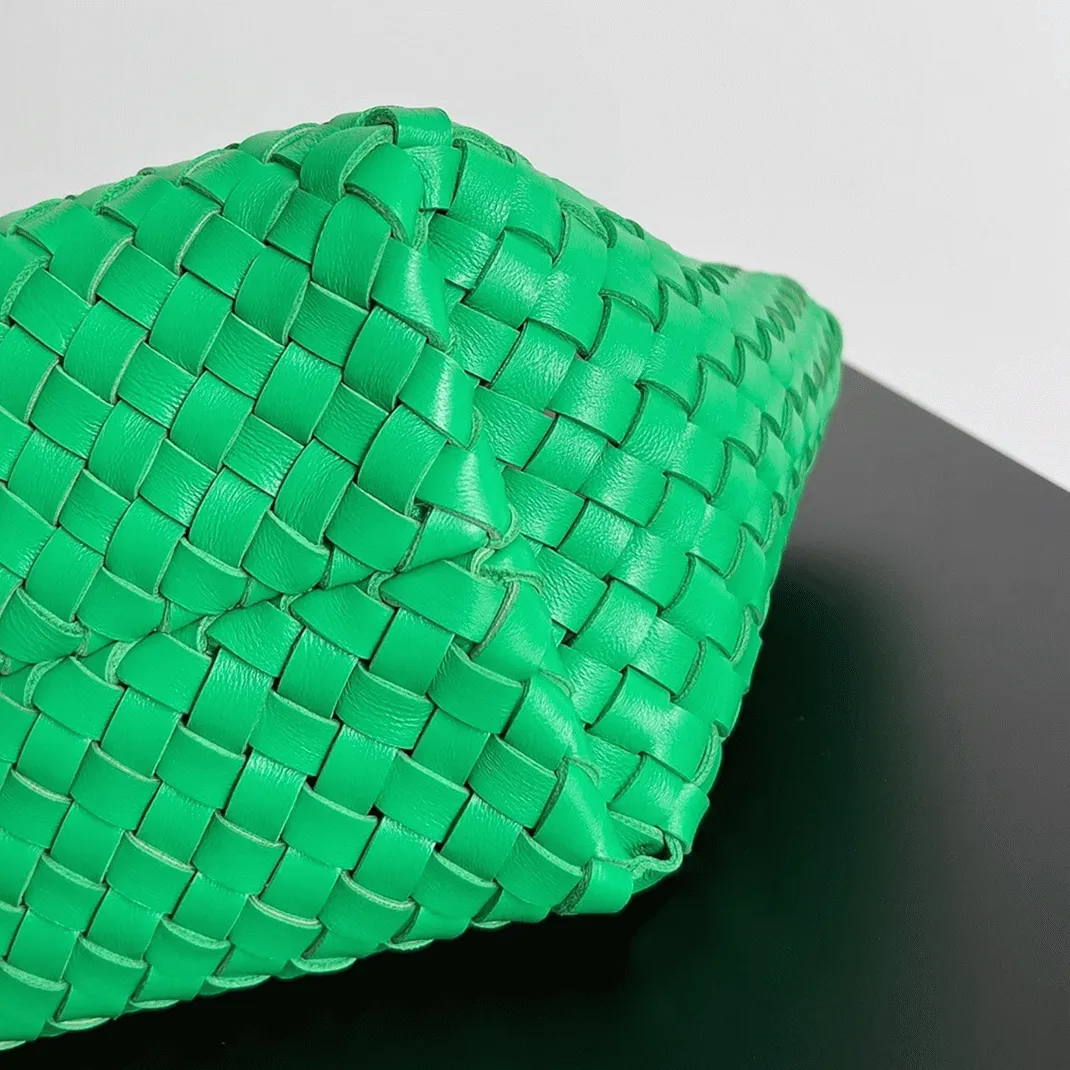 Top Quality Replica B0tt*ga Ven*ta Cabat Mini Bag In Green Intrecciato Lambskin