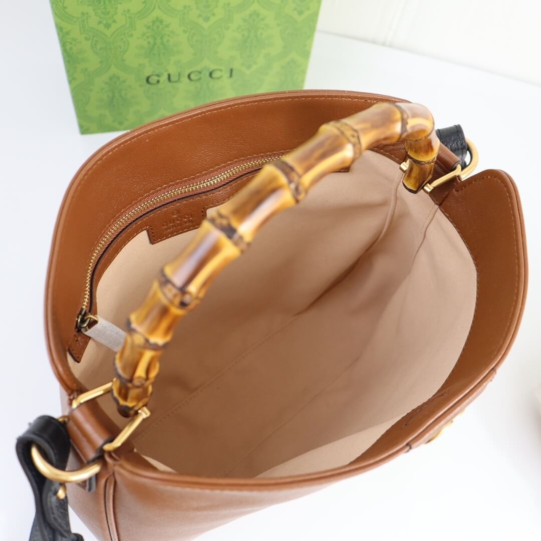 Gvc*1 Diana Medium Shoulder Bag