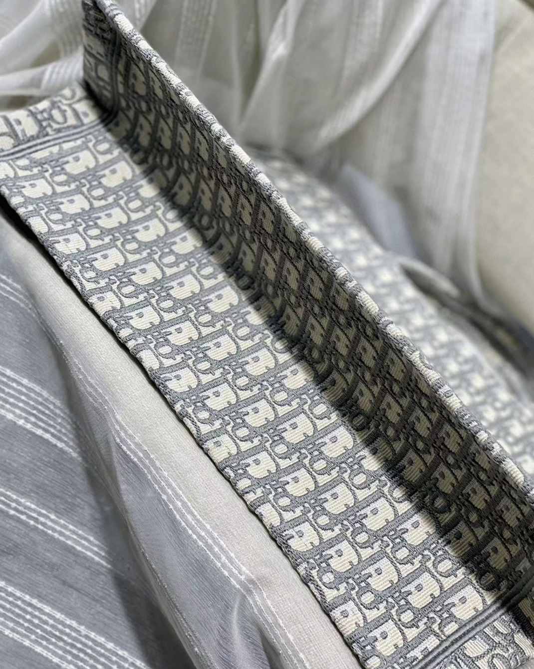 D10r Large Book Tote Bag Replica in Grey D10r Oblique Embroidery