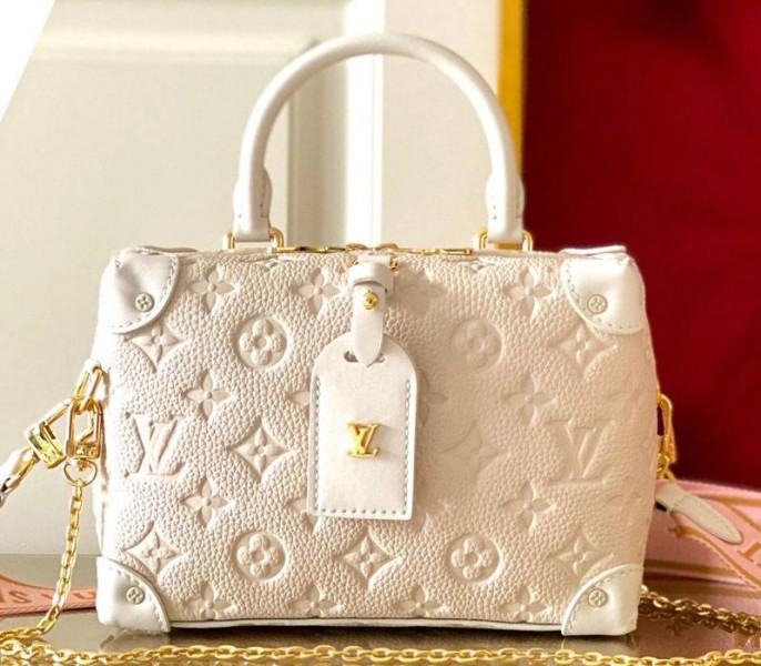 L0vis Vvtt0n Monogram Empreinte Petite Malle Souple Handbag In Cream