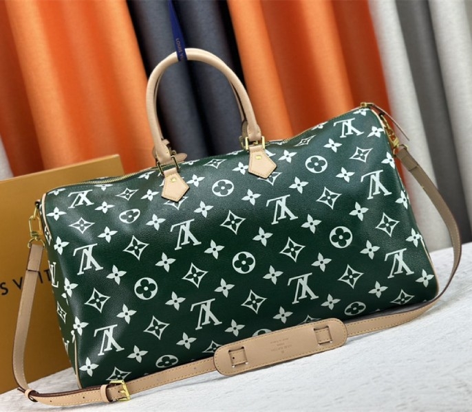 L0vis Vvtt0n Speedy P9 Bandouliere 50 Bag In Green