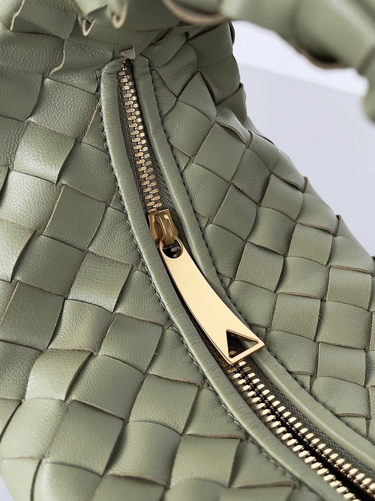 Faux B0tt*ga Ven*ta BV Jodie Mini Bag Raintree