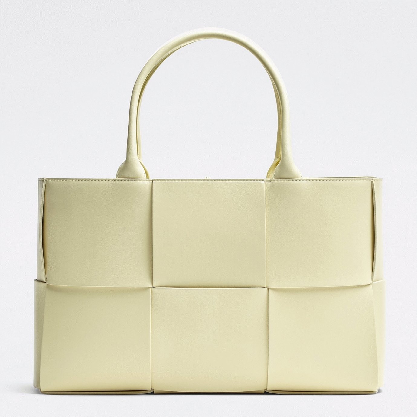 Fake B0tt*ga Ven*ta Arco Medium Tote Cream