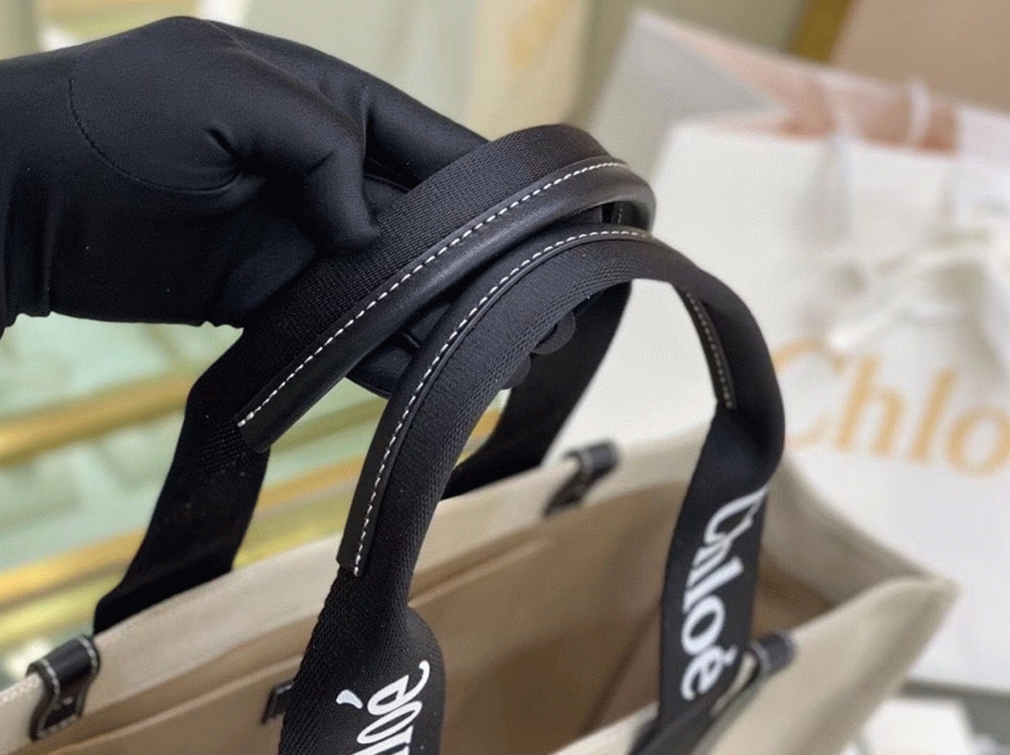 top quality knockoff Ch10e medium woody tote bag in canvas with black leather strips